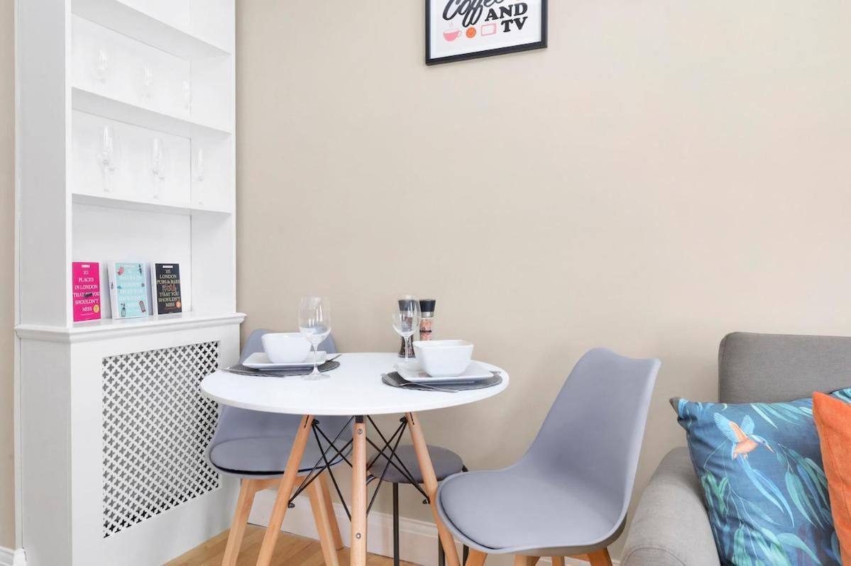 Soho - Sleeps 6 - Amazing Location * Londra